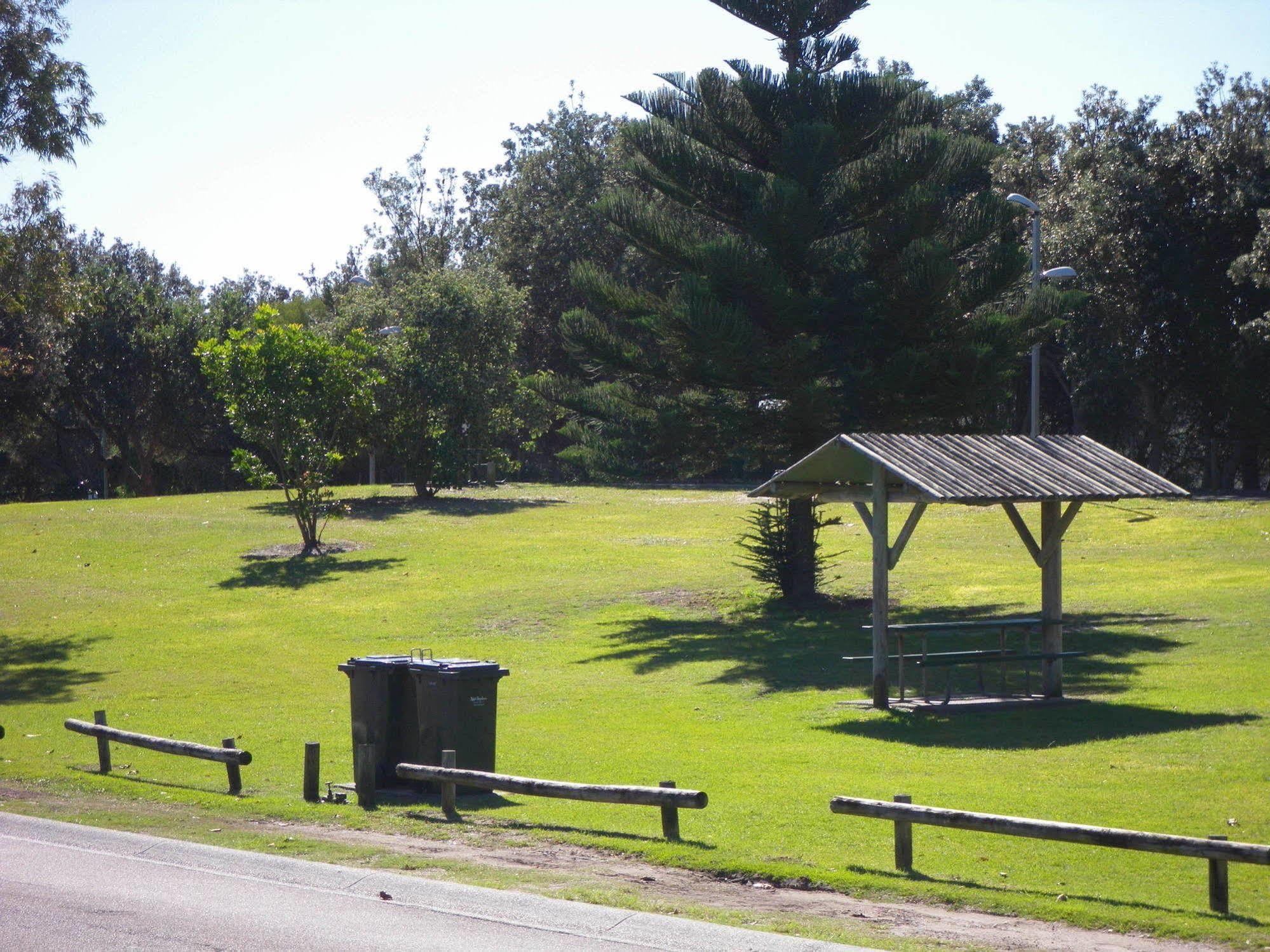 Fingal Bay Holiday Park Esterno foto